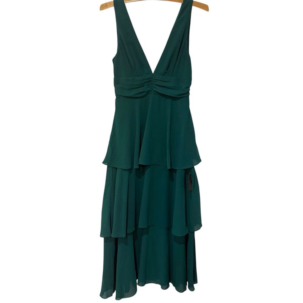 Lulu's | Midi Dress Tiered Sleeveless Green V Neck Party NWT- Size Small